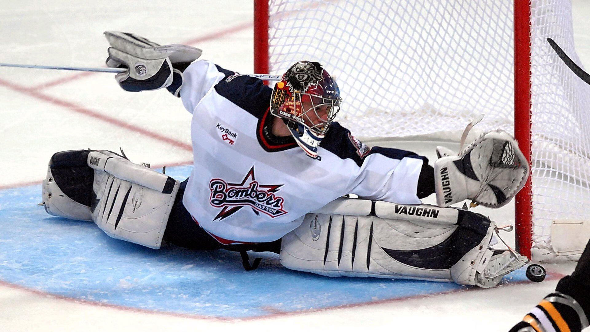 凯里与杜兰特隔空隔岸互怼，凯文杜兰特和库里